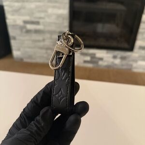 Louis Vuitton Dragonne Black Embossed Leather Key Holder Bag Charm LV Logo